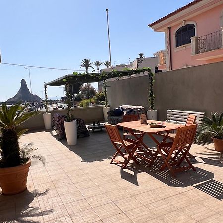 Appartamento Terrazza Faraglioni Aci Trezza Esterno foto