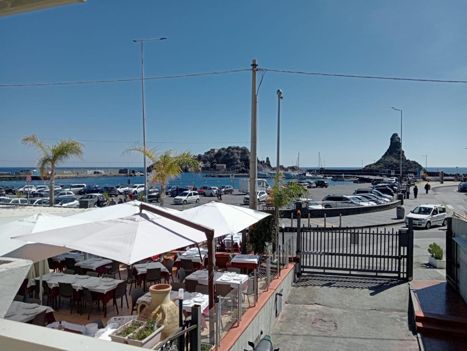 Appartamento Terrazza Faraglioni Aci Trezza Esterno foto